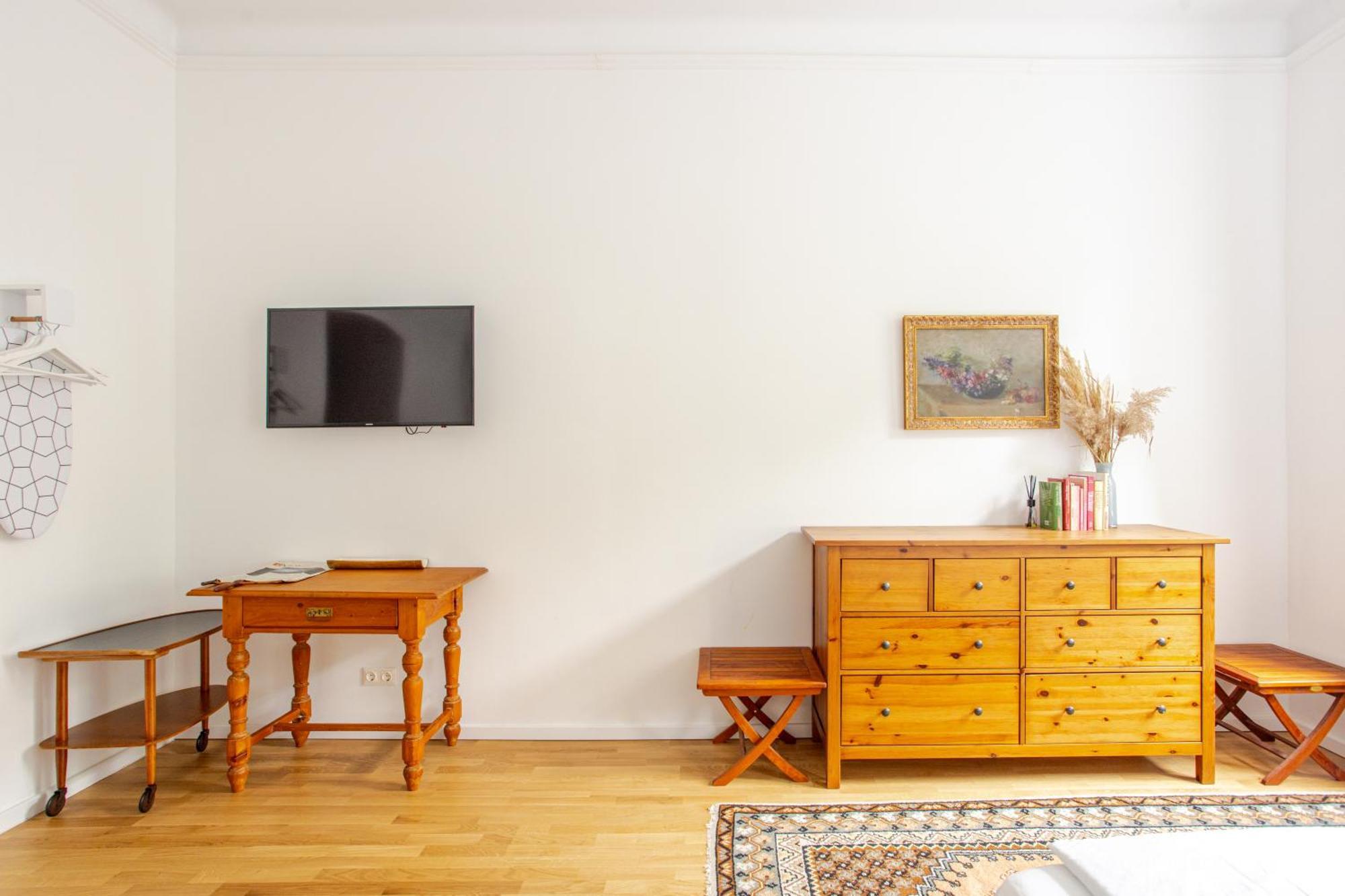 Gemuetliche Wohnung Nur 15 Minuten Ins Stadtzentrum Vienna Luaran gambar